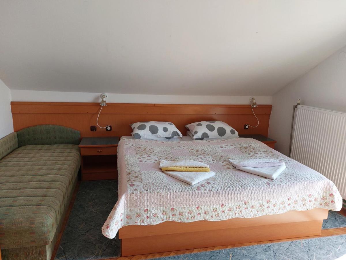 Apartmaji Tisa 摩拉瓦托普利采 外观 照片